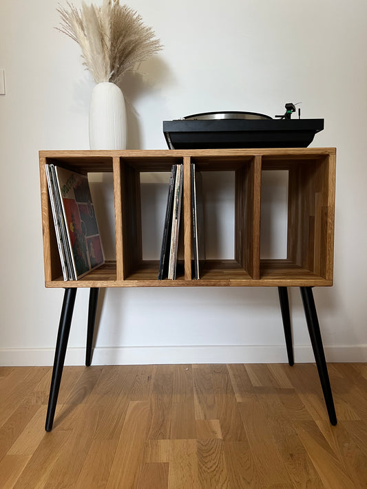 Meuble à casiers vinyle en chêne « L’audioStack »